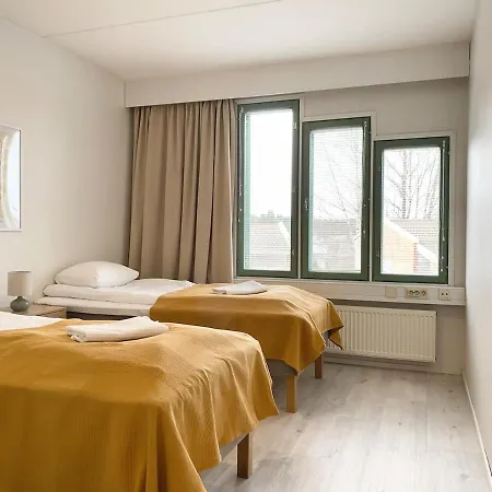 3-bedroom Apt, Free Parking&wifi *