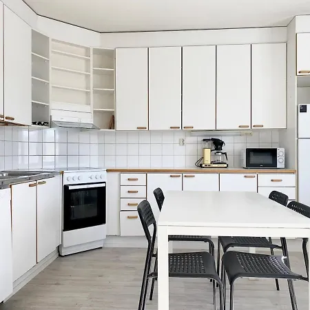 3-bedroom Apt, Free Parking&wifi Apartment Pori
