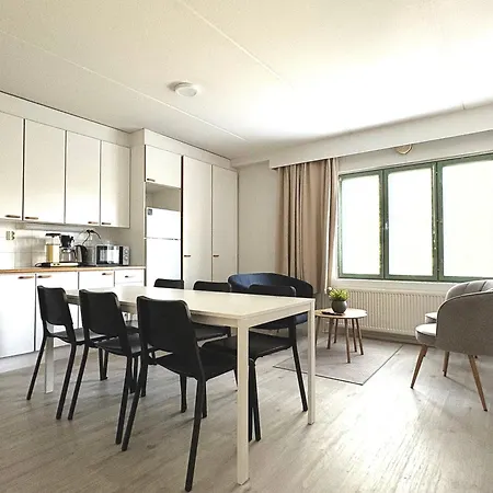 3-bedroom Apt, Free Parking&wifi Björneborg